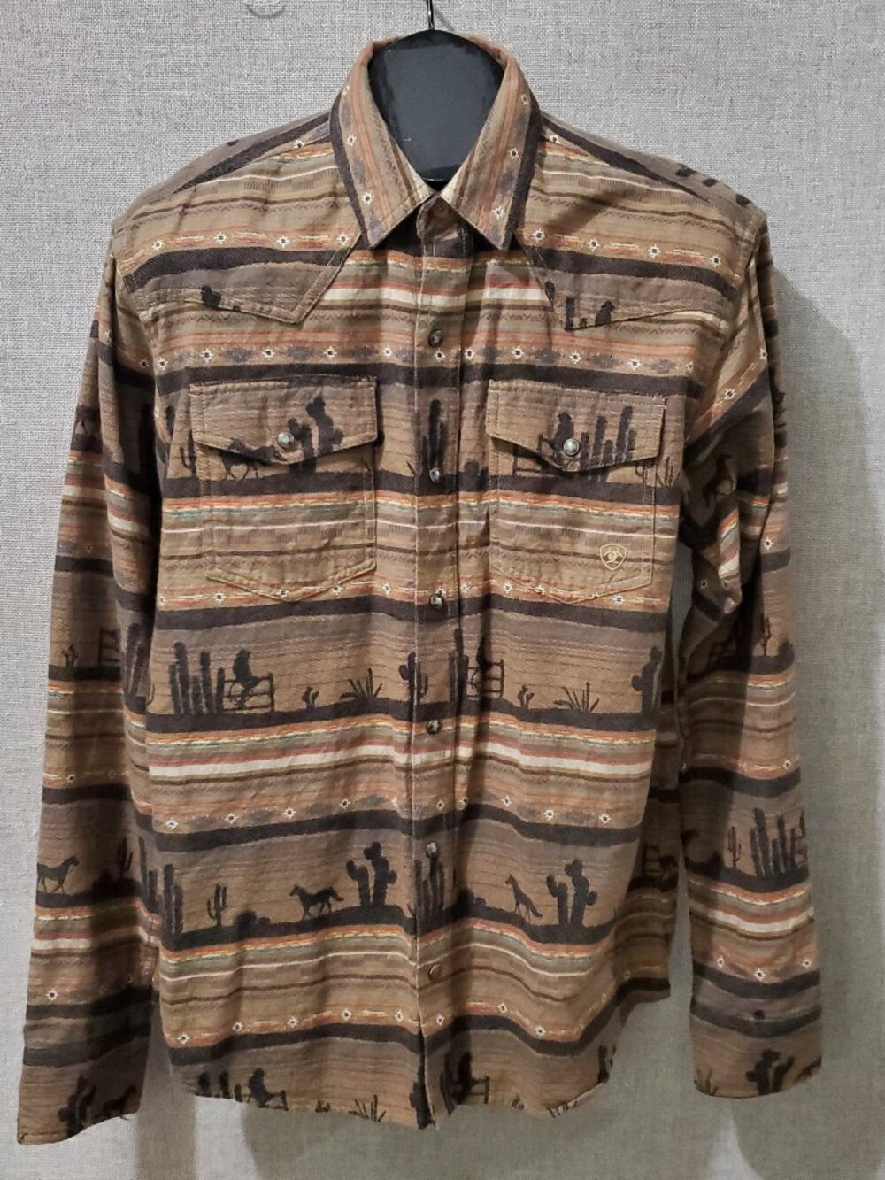 ARIAT Men's M Hawthorne Retro Snap LS Shirt Western Aztec Desert Flannel Brown